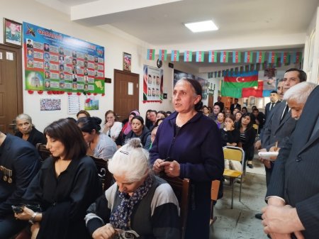 Laçın Rayon İcra Hakimiyyətinin başçısı Aqil Nəzərlinin növbəti görüşü-səyyar qəbulu Abşeron rayonu ərazisindəki məcburi köçkünlər qəsəbəsində keçirildi.