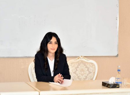 Mədəniyyət naziri Sumqayıtda vətəndaşları qəbul edib