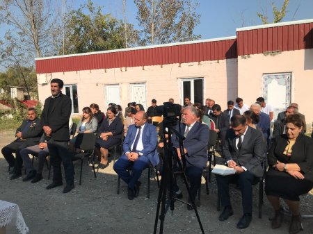 Laçın Rayon İcra Hakimiyyətinin başçısı Aqil Nəzərlinin növbəti görüşü-səyyar qəbulu Ağcabədi rayonunun Hacıbədəlli kəndində keçirildi