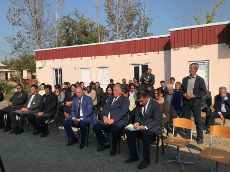 Laçın Rayon İcra Hakimiyyətinin başçısı Aqil Nəzərlinin növbəti görüşü-səyyar qəbulu Ağcabədi rayonunun Hacıbədəlli kəndində keçirildi