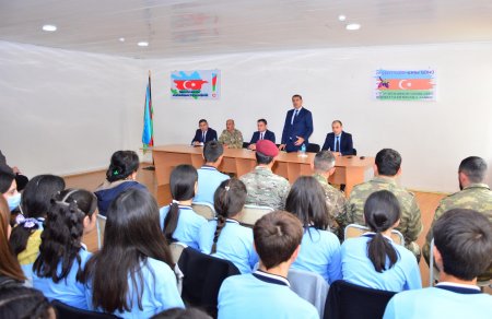 Ağstafada şagirdlərlə 8 Noyabr-Zəfər Günü münasibəti ilə vətənpərvərlik mövzusunda görüşlər keçirilir 