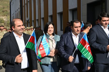 Laçında bayraq yürüşü - FOTOLAR