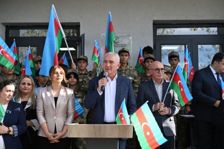 Laçında bayraq yürüşü - FOTOLAR
