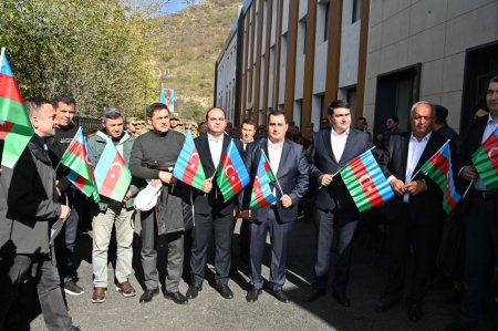 Laçında bayraq yürüşü - FOTOLAR