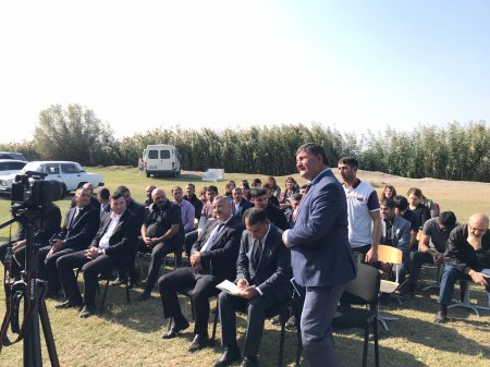 Laçın Rayon İcra Hakimiyyətinin başçısı Aqil Nəzərlinin növbəti görüşü-səyyar qəbulu Bərdə rayonunun Qaradəmirçi kəndində keçirildi