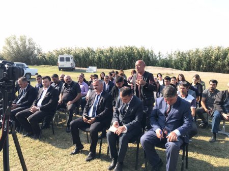 Laçın Rayon İcra Hakimiyyətinin başçısı Aqil Nəzərlinin növbəti görüşü-səyyar qəbulu Bərdə rayonunun Qaradəmirçi kəndində keçirildi