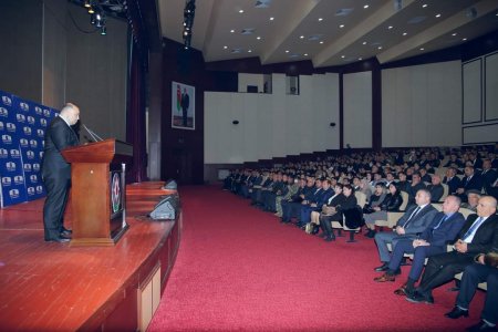 Kəlbəcər rayon İcra Hakimiyyətinin və Kəlbəcər rayon Uşaq İncəsənət Məktəbinin birgə təşkilatçılığı ilə  “Heydər Əliyev İli” çərçivəsində “Ümumilli lider Heydər Əliyevin iris bizim milli sərvətimizdir ” mövzusunda ümumrayon tədbir keçirilib.