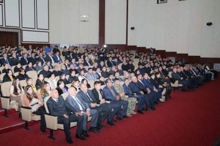 Kəlbəcər rayon İcra Hakimiyyətinin və Kəlbəcər rayon Uşaq İncəsənət Məktəbinin birgə təşkilatçılığı ilə  “Heydər Əliyev İli” çərçivəsində “Ümumilli lider Heydər Əliyevin iris bizim milli sərvətimizdir ” mövzusunda ümumrayon tədbir keçirilib.