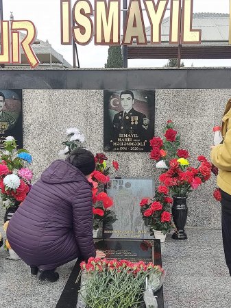 44 günlük Vətən müharibəsində şəhidlik zirvəsinə ucalmış  Məhəmmədli İsmayıl Mahir oğlunun üçüncü ildönümü ilə əlaqədar anım mərasimində iştirak edilib.