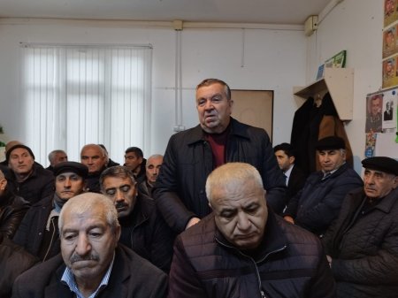 Laçın Rayon İcra Hakimiyyətinin başçısı Aqil Nəzərlinin növbəti görüşü-səyyar qəbulu Sumqayıt şəhəri Hacı Zeynalabdın qəsəbəsində keçirildi
