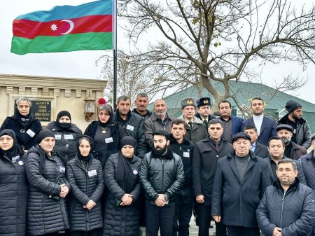  Kəlbəcərdən olan Şəhid Tağızadə Cahangir Qurban oğlunun xatirəsini əbədiləşdirmək məqsədilə inşa edilmiş bulaq kompleksinin və şəhidin foto-güşəsi əks edilmiş abidə kompleksinin açılışı olub