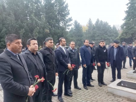  Kəlbəcərdən olan Şəhid Tağızadə Cahangir Qurban oğlunun xatirəsini əbədiləşdirmək məqsədilə inşa edilmiş bulaq kompleksinin və şəhidin foto-güşəsi əks edilmiş abidə kompleksinin açılışı olub