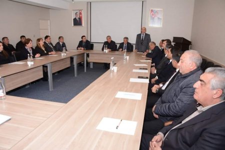 Yeni Azərbaycan Partiyasının Mərkəzi Seçki Qərargahının 17.12.2023-cü il tarixli qərarı ilə tərkibi təsdiq edilmiş  Kəlbəcər rayonu üzrə Yeni Azərbaycan Partiyasının seçki qərargahının iclası keçirildi. 