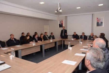 Yeni Azərbaycan Partiyasının Mərkəzi Seçki Qərargahının 17.12.2023-cü il tarixli qərarı ilə tərkibi təsdiq edilmiş  Kəlbəcər rayonu üzrə Yeni Azərbaycan Partiyasının seçki qərargahının iclası keçirildi. 