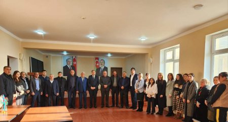 “Heydər Əliyev İli” ilə əlaqədar YAP Kəlbəcər rayon təşkilatı tərəfindən 28 Dekabr 2023-cü il tarixdə "Ulu Öndər Heydər Əliyevin əbədi xatirəsi işığında Qurtuluşdan Əbədi Zəfərimizə gedən yol"  adlı tədbir keçirilib.