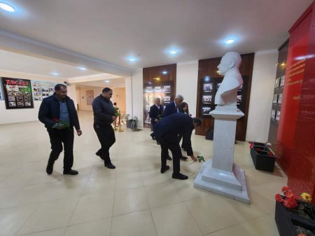 “Heydər Əliyev İli” ilə əlaqədar YAP Kəlbəcər rayon təşkilatı tərəfindən 28 Dekabr 2023-cü il tarixdə "Ulu Öndər Heydər Əliyevin əbədi xatirəsi işığında Qurtuluşdan Əbədi Zəfərimizə gedən yol"  adlı tədbir keçirilib.
