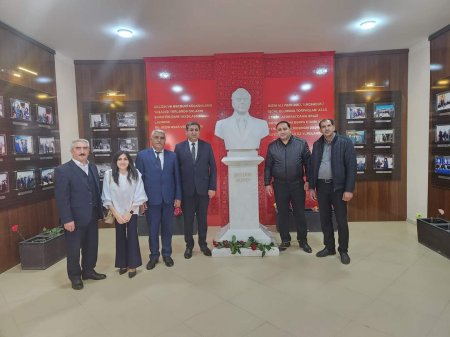 “Heydər Əliyev İli” ilə əlaqədar YAP Kəlbəcər rayon təşkilatı tərəfindən 28 Dekabr 2023-cü il tarixdə "Ulu Öndər Heydər Əliyevin əbədi xatirəsi işığında Qurtuluşdan Əbədi Zəfərimizə gedən yol"  adlı tədbir keçirilib.