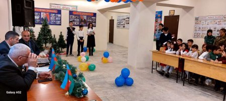 "31 dekabr -Dünya Azərbaycanlılarının həmrəylik günü" və "Yeni il"münasibətilə məktəbdə mədəni-kütləvi tədbir keçirilmişdir.