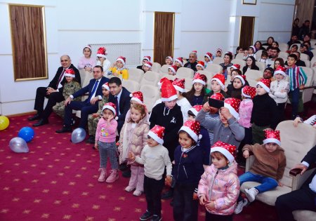 Ağstafada şəhidlərimizin və qazilərimizin övladlarının iştirakı ilə “Qar sevinci” adlı musiqili-əyləncəli Yeni il şənliyi təşkil olunub