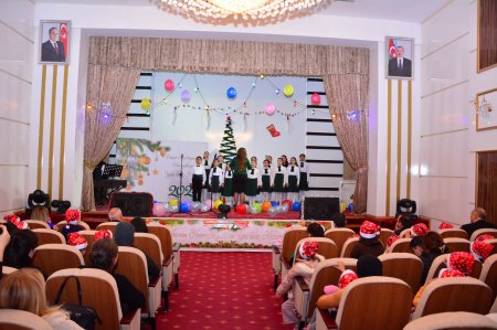 Ağstafada şəhidlərimizin və qazilərimizin övladlarının iştirakı ilə “Qar sevinci” adlı musiqili-əyləncəli Yeni il şənliyi təşkil olunub