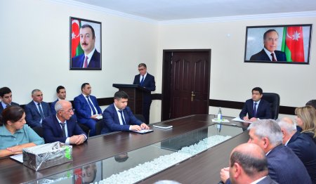 Ağstafada “Heydər Əliyev – Tarixi şəxsiyyət və tarix yaradan şəxsiyyət” mövzusunda dəyirmi masa keçirilib