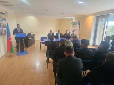 Hərbi xidmətə yola salınan Kəlbəcər rayon gəncləri ilə görüş keçirilib. 