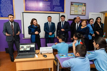 YUNİSEF-in Avropa və Mərkəzi Asiya üzrə regional direktoru Kəlbəcər məktəbində olub
