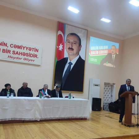 Prezident İlham Əliyevə İctimai Dəstək :Yeni Azərbaycan Partiyası tərəfindən namizədliyi irəli sürülmüş İlham Heydər oğlu Əliyevin seçkiqabağı təşviqat kampaniyası keçirilmişdir