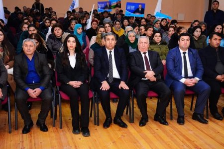 Prezident İlham Əliyevə İctimai Dəstək :Yeni Azərbaycan Partiyası tərəfindən namizədliyi irəli sürülmüş İlham Heydər oğlu Əliyevin seçkiqabağı təşviqat kampaniyası keçirilmişdir