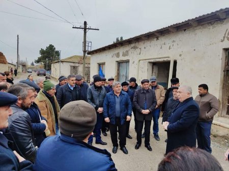 Prezident İlham Əliyevə İctimai Dəstək səhifəsi :Tərtər rayon Bəyimsarov kəndidə seçicilərlə görüş keçirilib.