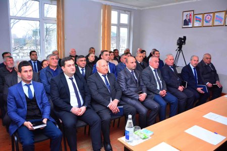 Ağstafa RİH başçısı Seymur Orucov vətəndaşların növbəti səyyar qəbulunu Saloğlu qəsəbəsində keçirib