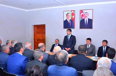 Ağstafa RİH başçısı Seymur Orucov vətəndaşların növbəti səyyar qəbulunu Saloğlu qəsəbəsində keçirib