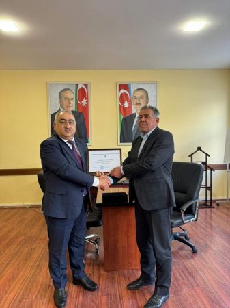 Yeni Azərbaycan Partiyasının Laçın rayon təşkilatının sədri İlqar İlyasov  4 saylı ərazi partiya təşkilatının YAP fəalı Qəhrəmanov Fazil Qafar oğlunun anadan olmasının 65 illiyi münasibəti ilə qəbul etmişdir. 