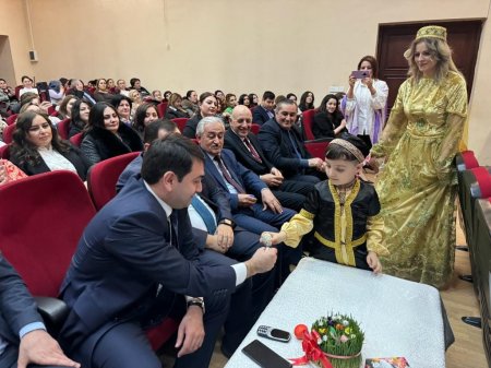 12 mart tarixində Şərqi Zəngəzur Regional Təhsil İdarəsinin tabeliyindəki məktəbəqədər təhsil müəssisələrinin birgə təşkilatçılığı ilə Novruz bayramının gəlişi və Yel çərşənbəsi ilə əlaqədar təntənəli bayram tədbiri keçirilib