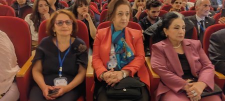 İsa Qəmbər yenidən başqan seçildi. İsa Qəmbər yenidən başqan seçildi.