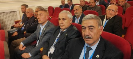 İsa Qəmbər yenidən başqan seçildi. İsa Qəmbər yenidən başqan seçildi.