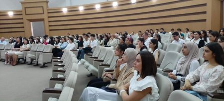 Şəki-Zaqatala Regional Təhsil İdarəsinin (RTİ) Zaqatala, Balakən və Qax rayonları üzrə ümumtəhsil məktəblərinin yüksək bal toplayan məzunları, onların valideynləri və müəllimləri ilə görüşdü