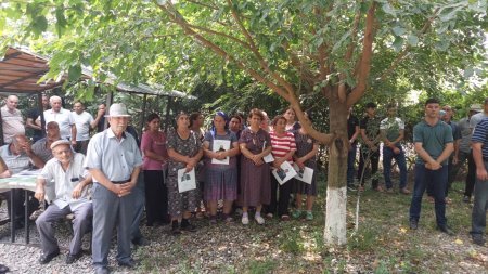 İsmayıllıların Seçimi Novruz Aslanın Gəraybəyli Kəndində Seçicilərlə Görüşü