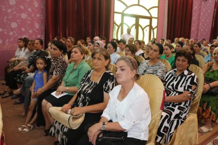 65 saylı Salyan-Biləsuvar-Neftçala seçki dairəsi üzrə deputatlığa namizəd Günay Ağamalı Salyan rayonunun Şorsulu kəndində seçicilərlə görüşdü