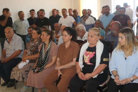 65 saylı Salyan-Biləsuvar-Neftçala seçki dairəsi üzrə deputatlığa namizəd Günay Ağamalı  Şorsulu kəndində yerləşən “P-Aqro” MMC-nin Salyan filialında çalışan seçicilərlə görüş keçirdi.