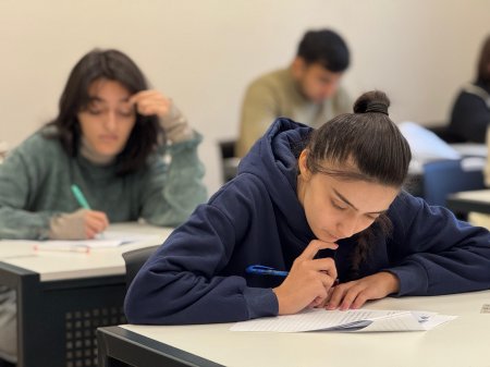 Qarabağ Universitetində ilk İMTAHANLAR