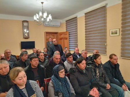 Laçın Rayon İcra Hakimiyyətinin başçısı Aqil Nəzərlinin növbəti görüşü-səyyar qəbulu Bakı şəhərinin Nərimanov rayonunda keçirildi. 19.12.2024