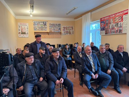 Laçın Rayon İcra Hakimiyyətinin başçısı Aqil Nəzərlinin növbəti görüşü-səyyar qəbulu Qəbələ rayonu ərazisindəki Zarağan-2 məcburi köçkünlər qəsəbəsində keçirildi. 05.02.2025