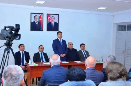 _QAÇAQ-KƏRƏM  KƏND YAŞAYIŞ MASSİVİNDƏ VƏTƏNDAŞLARIN SƏYYAR QƏBULU KEÇİRİLİB. 