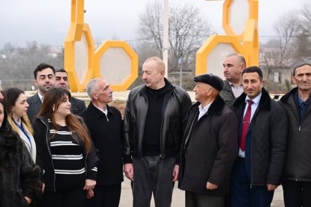 Prezident Ballıca sakinləri ilə bir arada - Səmimi FOTOLAR