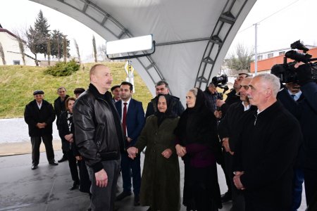 Prezident Ballıca sakinləri ilə bir arada - Səmimi FOTOLAR