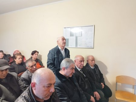 Laçın Rayon İcra Hakimiyyətinin başçısı Aqil Nəzərlinin növbəti görüşü-səyyar qəbulu Bakı şəhəri, Xəzər rayonunun Buzovna qəsəbəsində keçirildi. 20.02.2025