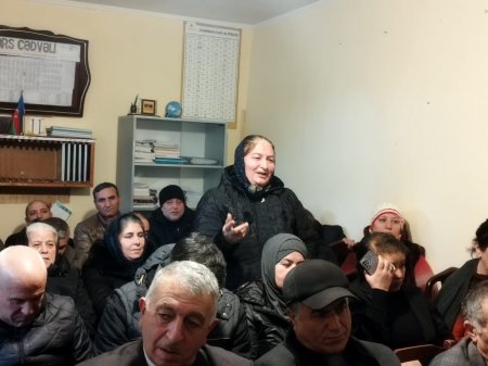 Laçın Rayon İcra Hakimiyyətinin başçısı Aqil Nəzərlinin növbəti görüşü-səyyar qəbulu Bakı şəhəri, Xəzər rayonunun Buzovna qəsəbəsində keçirildi. 20.02.2025