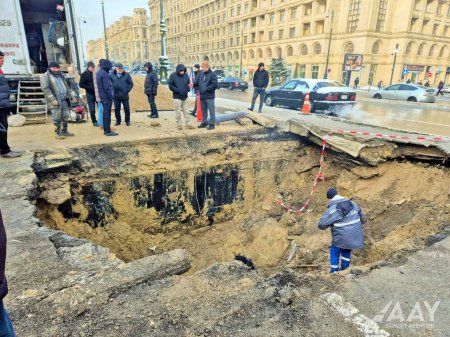 Bakının əsas prospekti çökmə səbəbindən BAĞLANDI - FOTO