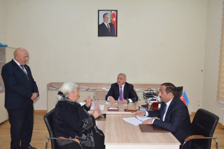 İcra başçısı tərəfindən növbəti dəfə vətəndaşların müraciətləri dinlənilib